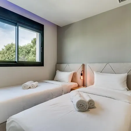 Апартаменты Luxurious Newly Built Townhouse Close To The Торремолинос