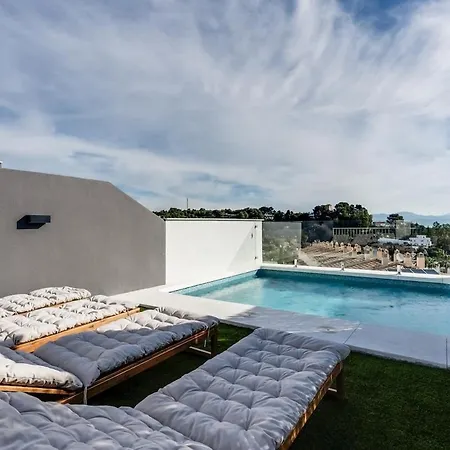 Апартаменты Luxurious Newly Built Townhouse Close To The *