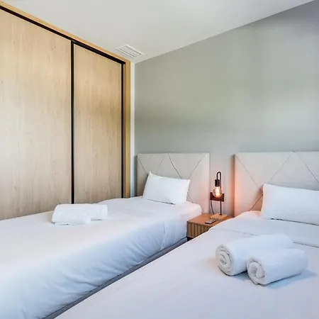 Luxurious Newly Built Townhouse Close To The Апартаменты Торремолинос