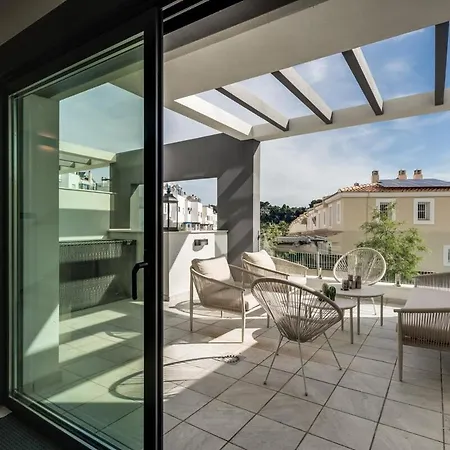 Luxurious Newly Built Townhouse Close To The *