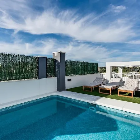 Apartment Luxurious Newly Built Townhouse Close To The Torremolinos